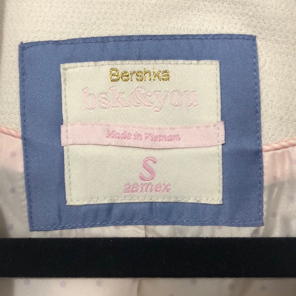 Blazer - Picture 2 of 3